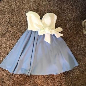 Dress never been worn